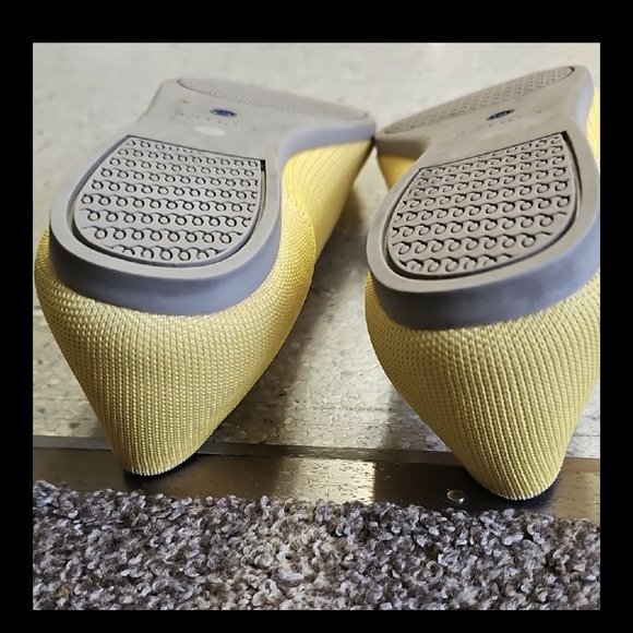 Rothy's Yellow Flats Sleek Minimalist Design - Picture 6 of 7